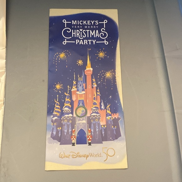 Disney World Mickey’s Very Merry Christmas Party 50th Anniversary 2022 Party Set - Picture 5 of 7
